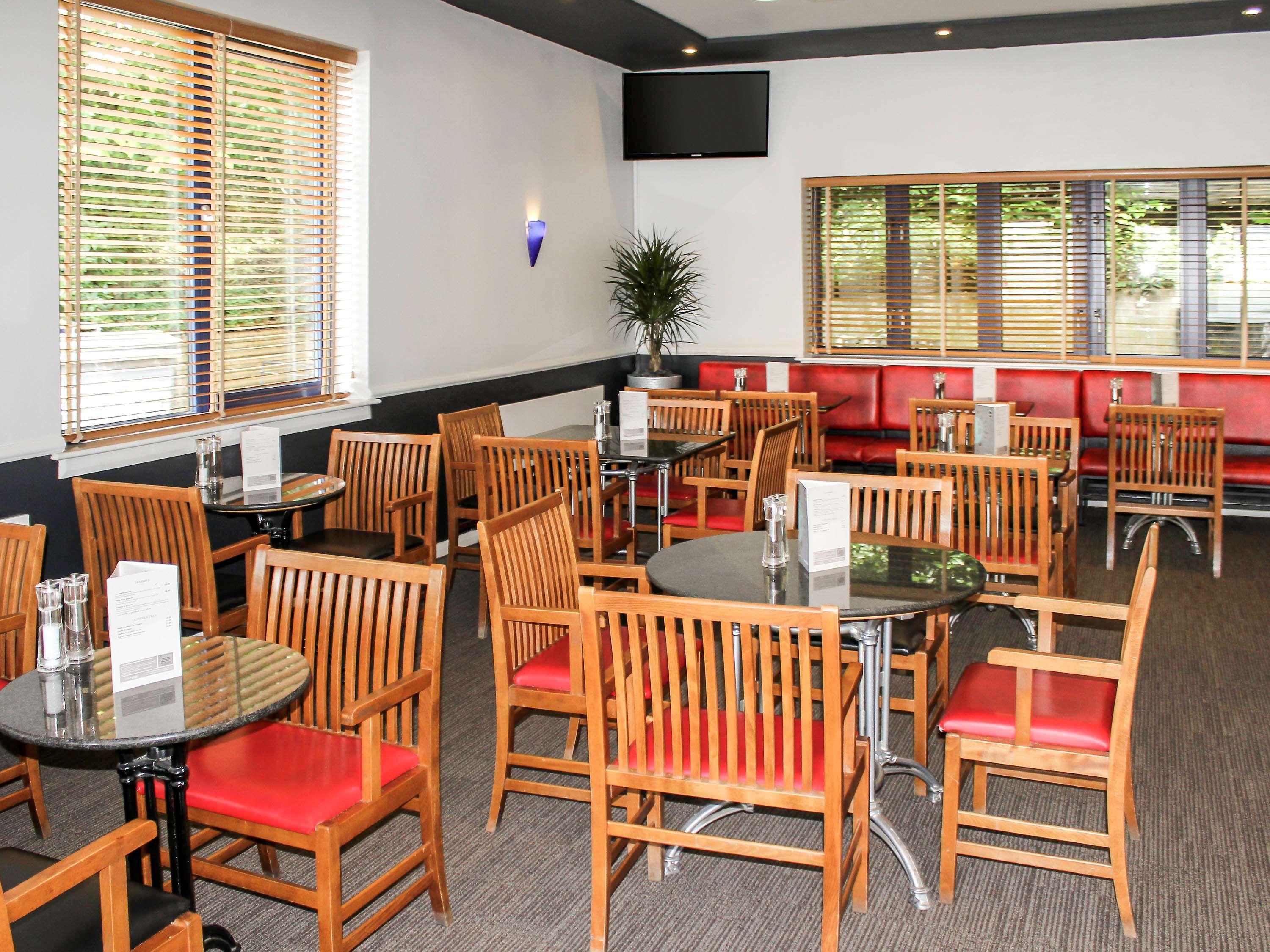Hotel Ibis Cardiff Gate - International Business Park Exterior foto