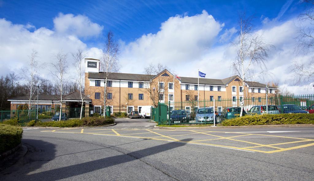 Hotel Ibis Cardiff Gate - International Business Park Exterior foto