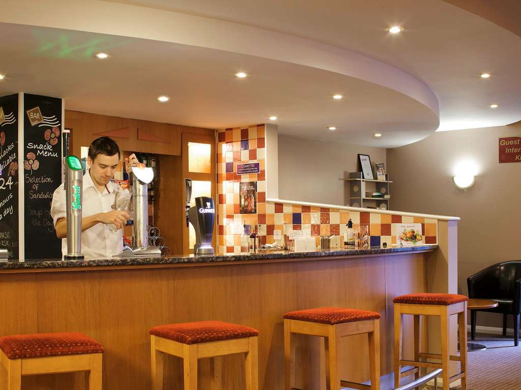 Hotel Ibis Cardiff Gate - International Business Park Restaurante foto