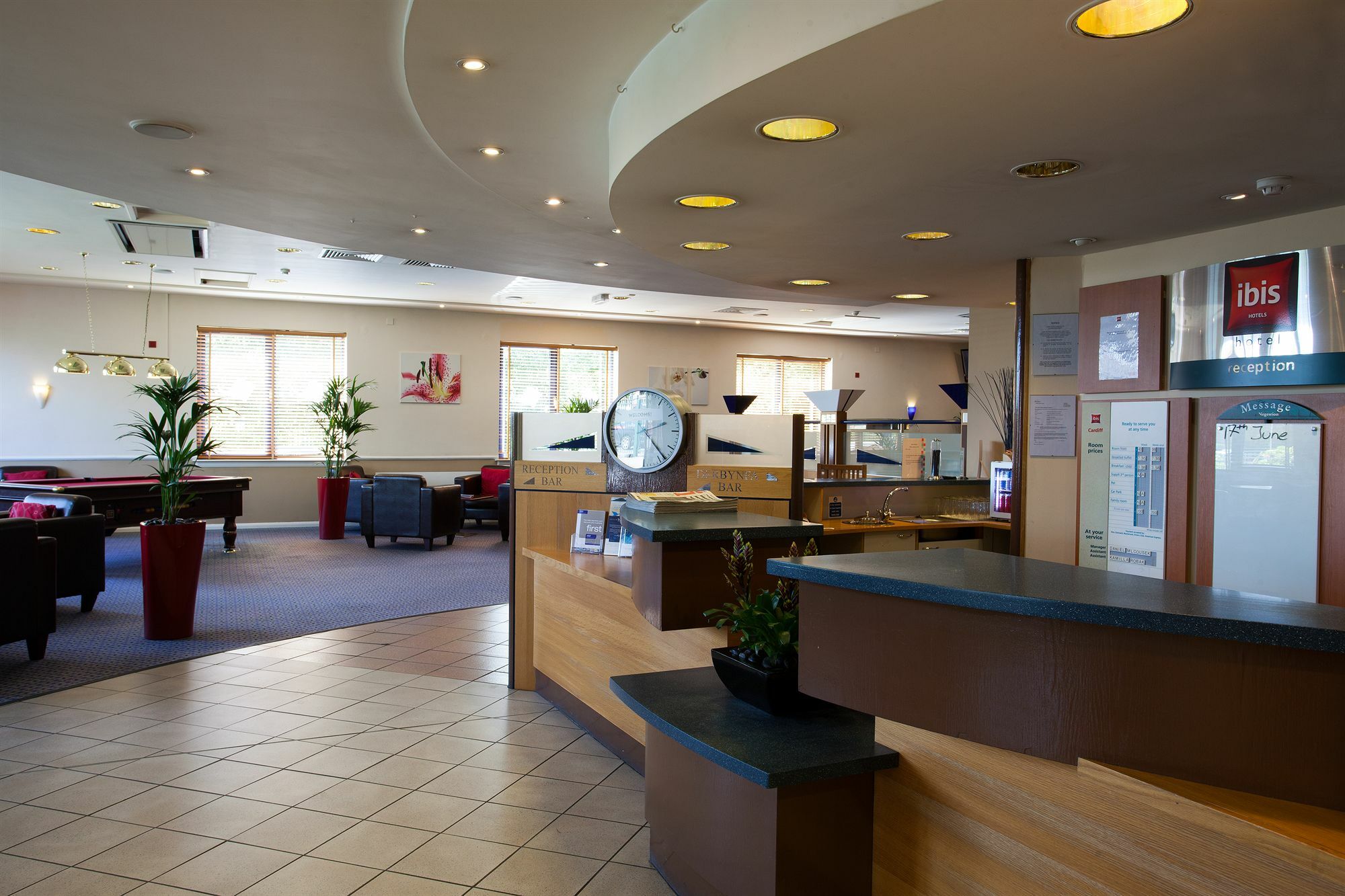 Hotel Ibis Cardiff Gate - International Business Park Exterior foto