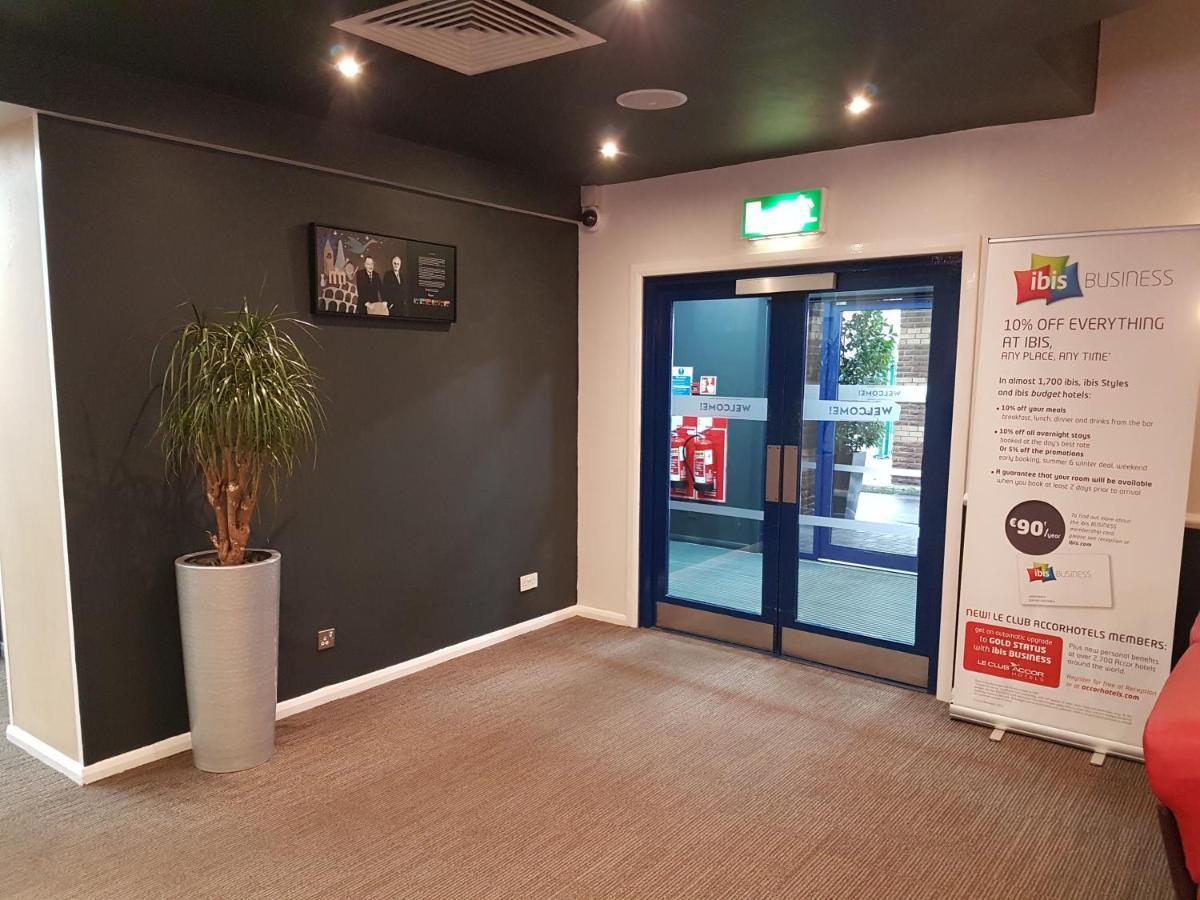 Hotel Ibis Cardiff Gate - International Business Park Exterior foto